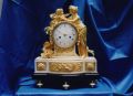 026_pendule_bronze_dore_marbre_blanc_Louis_XVI_01